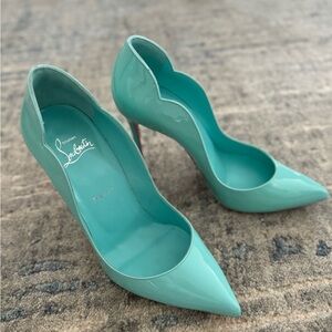 Christian Louboutin Hot Chick
Sling 100 Patent Leather- Pastel blue size 38